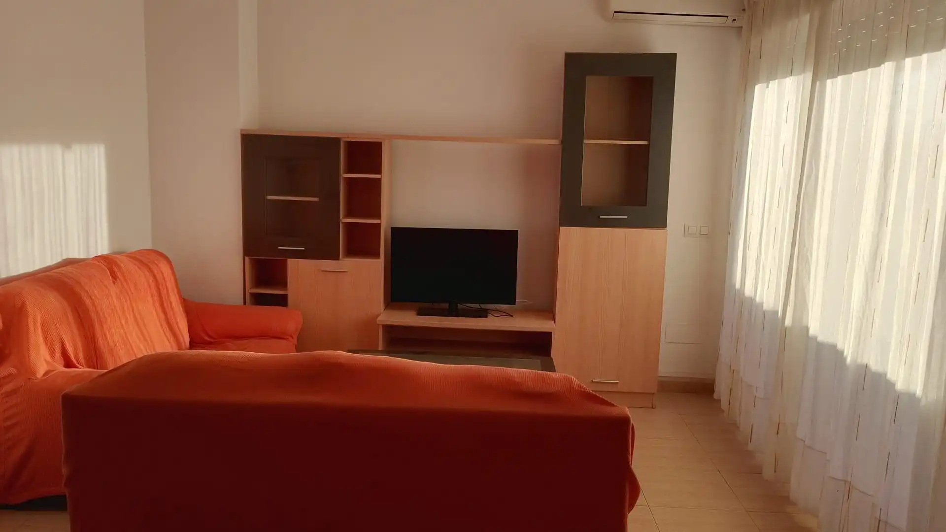 Sala de estar de Piso en venta en Cartagena con Aire acondicionado, Trastero y Amueblado