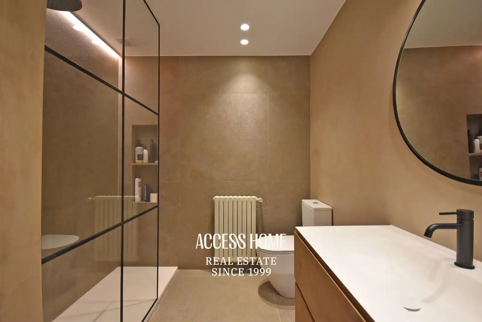Bathroom of Houses for rent in Sant Vicenç de Montalt  with Air Conditioner, Heating and Swimming Pool