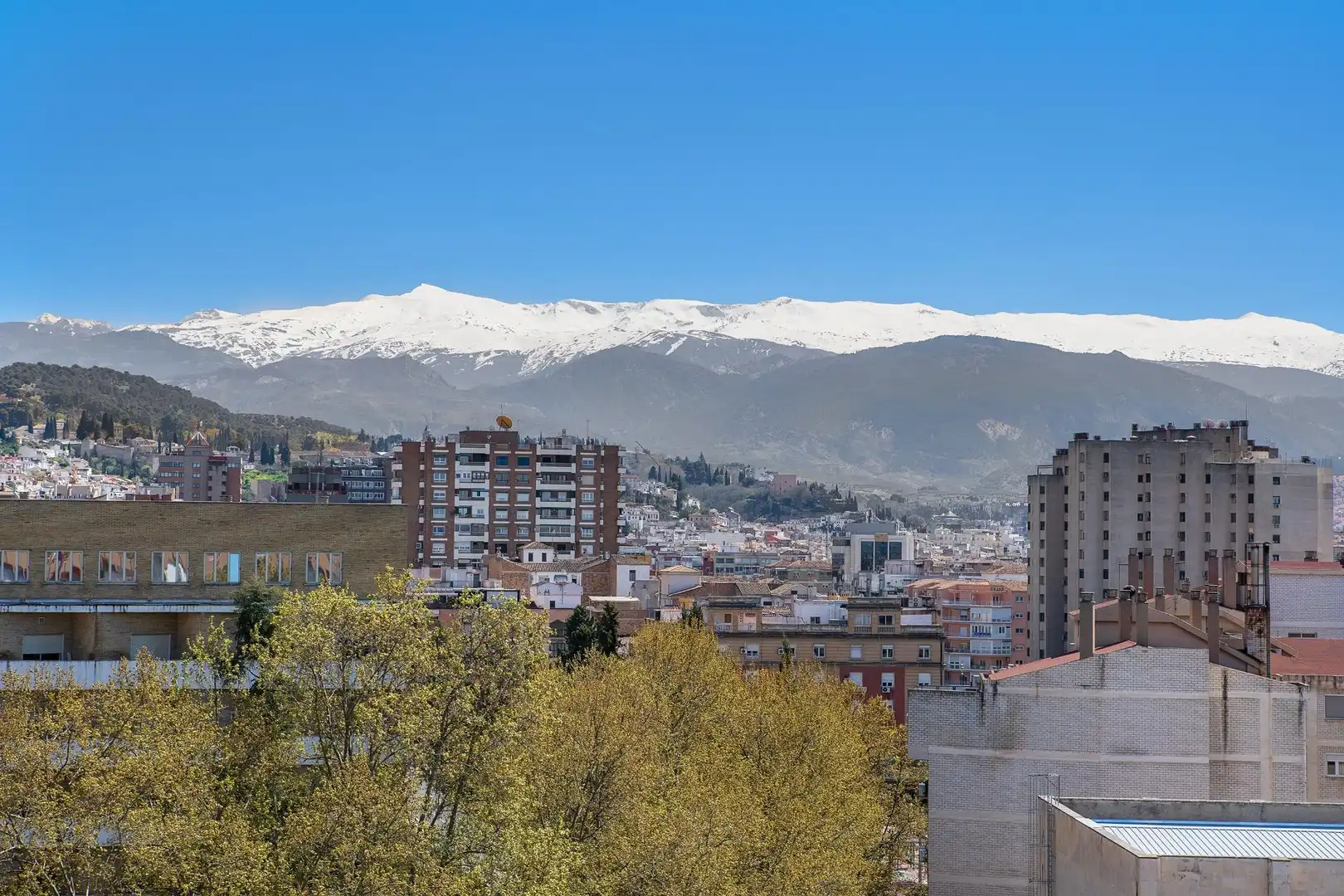 Exterior view of Attic for sale in  Granada Capital  with Air Conditioner and Terrace