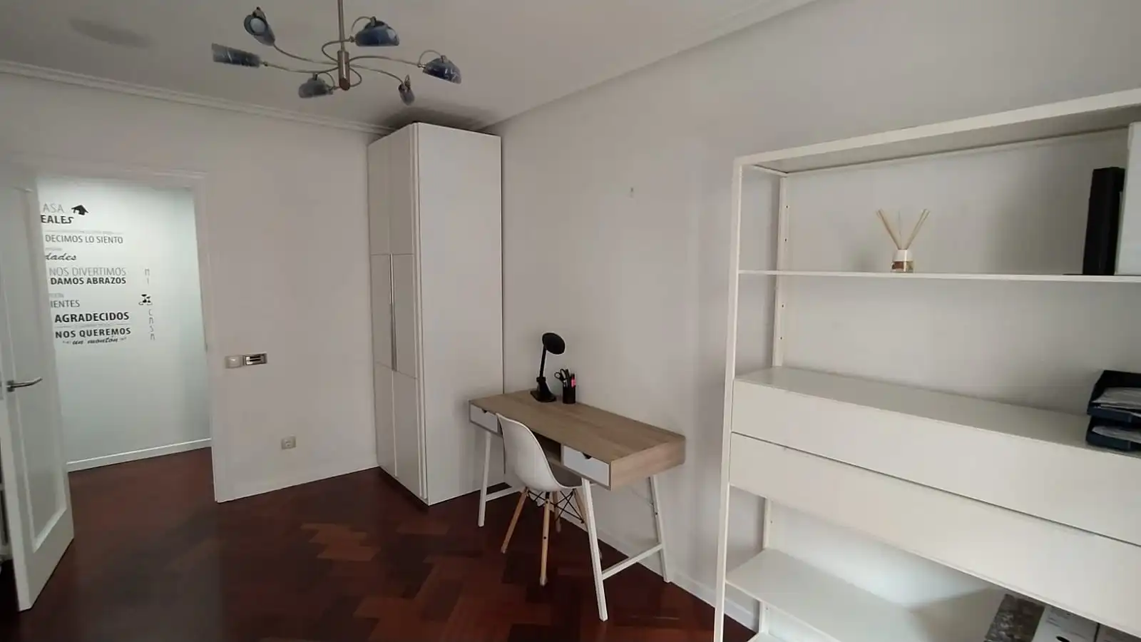 Piso en venta en Calle Pintor Rosales, San Adrián