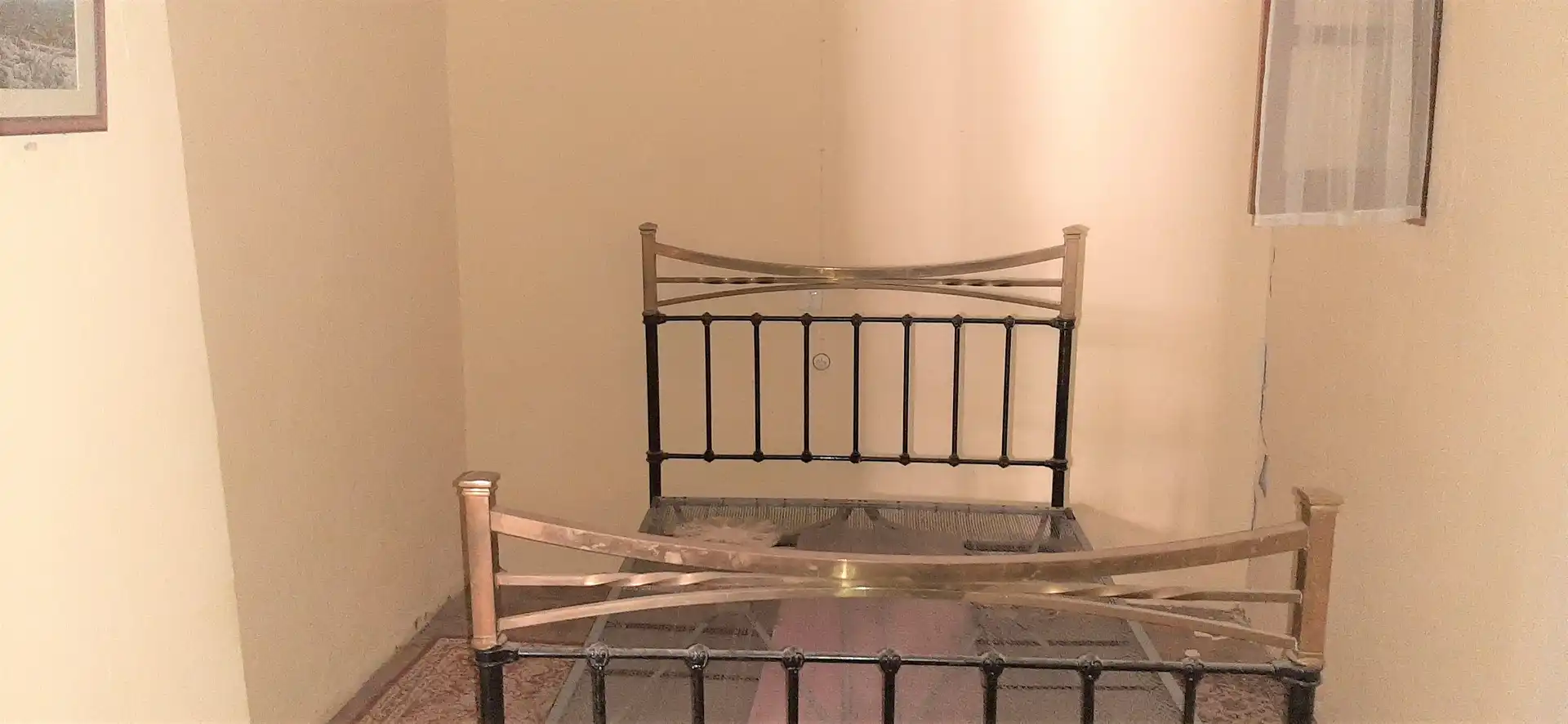 Schlafzimmer von Country house zum Verkauf in Moratilla de los Meleros mit Abstellraum und Balkon