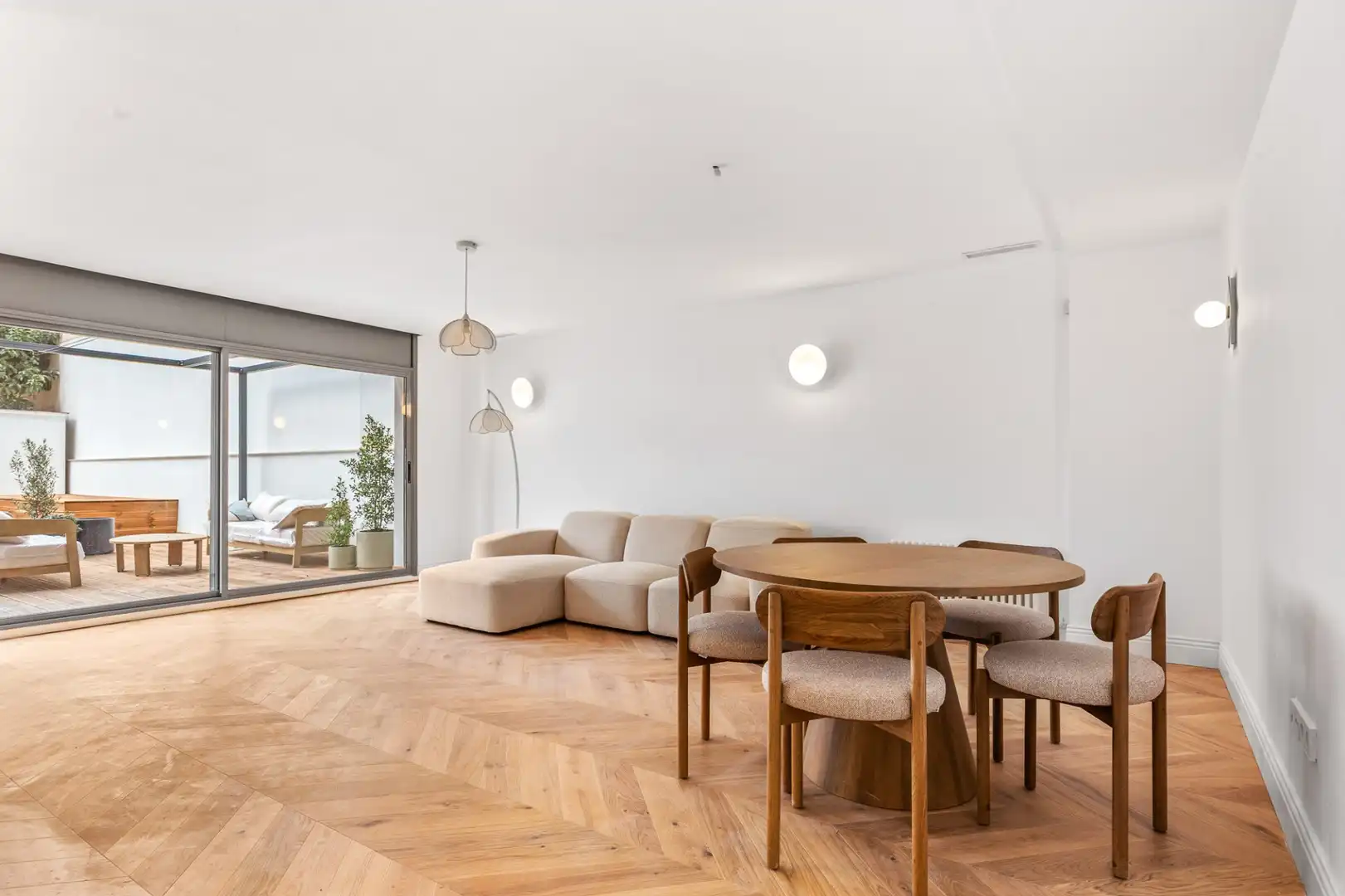 Wohnzimmer von Erdgeschoss zum Verkauf in Barcelona mit Klimaanlage, Heizung und Terrasse
