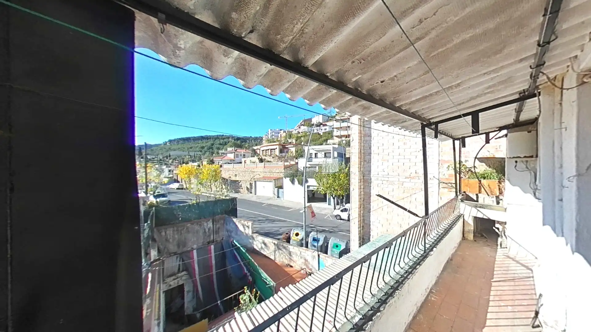 Vista exterior de Piso en venta en Vallirana con Balcón