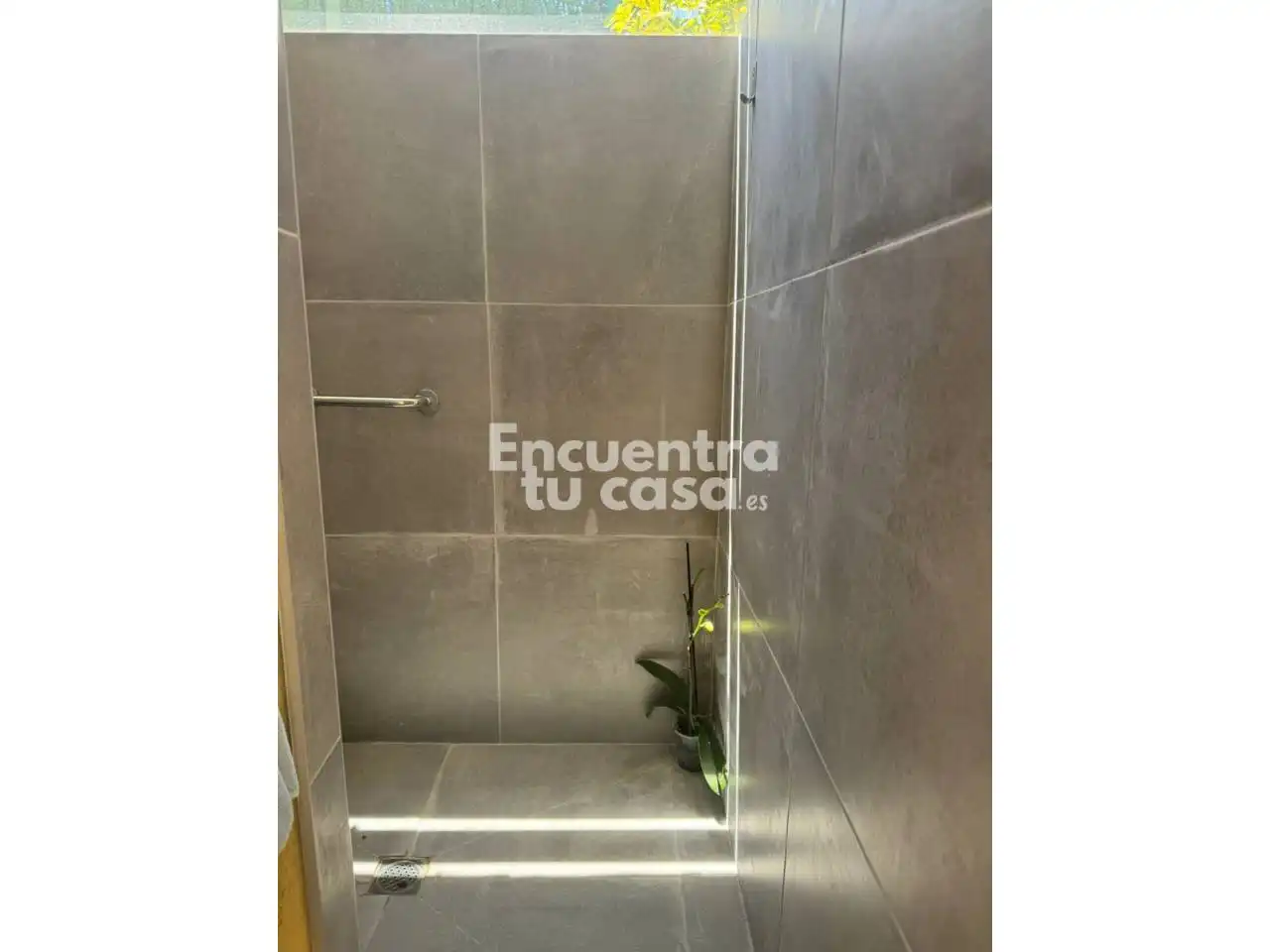 Baño de Casa adosada de alquiler en Altea con Aire acondicionado, Calefacción y Jardín privado