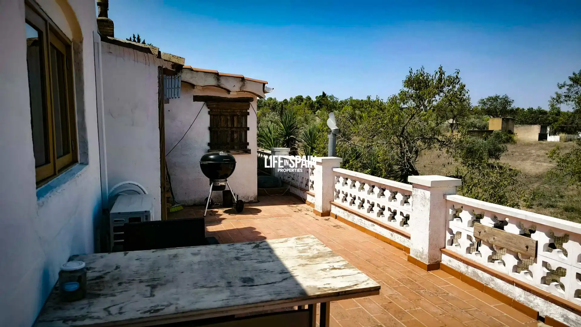 Terrasse von Country house zum Verkauf in Rasquera mit Klimaanlage, Privatgarten und Terrasse