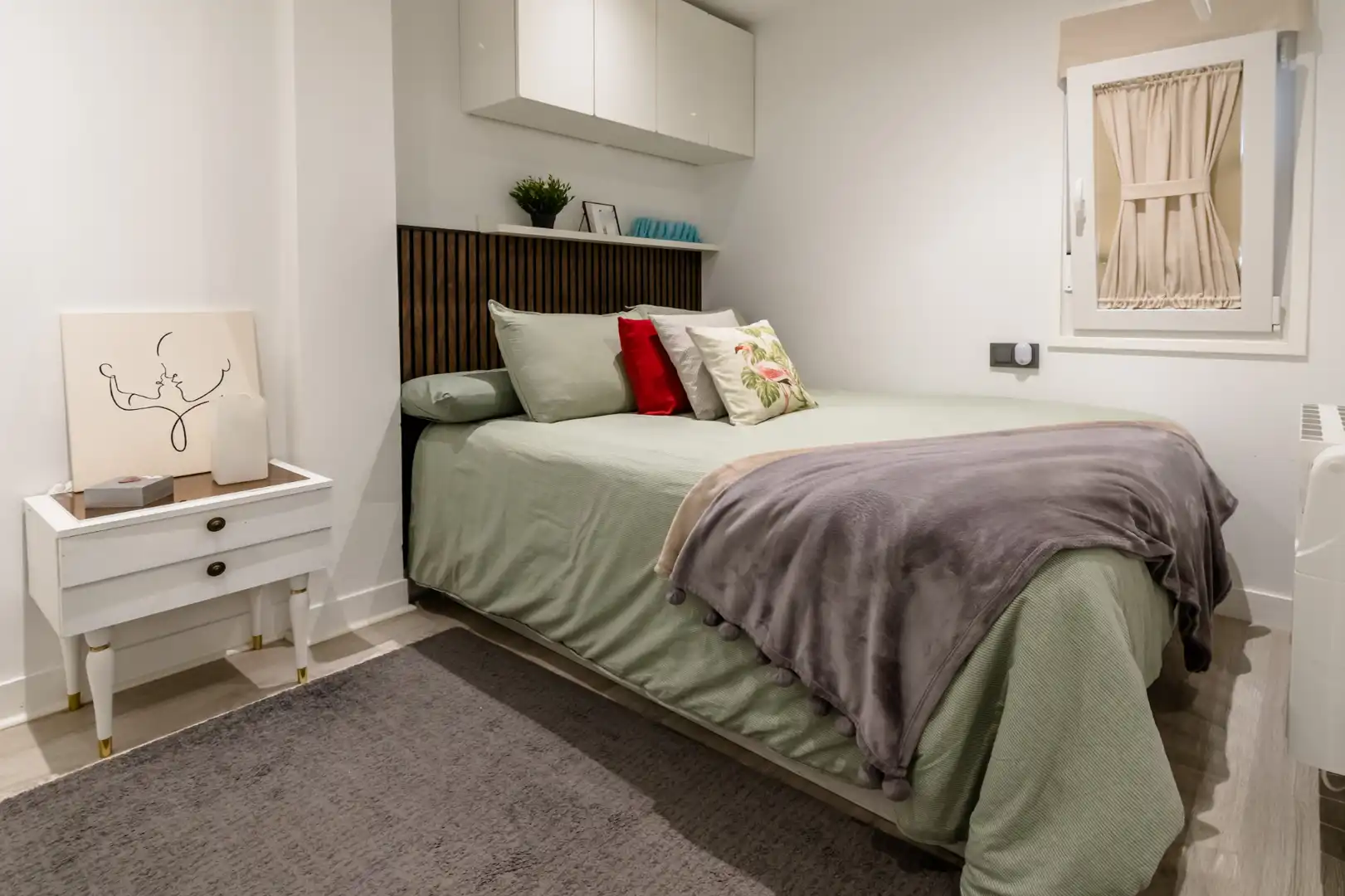 Habitación de Piso en venta en Oleiros con Calefacción, Parquet y Horno