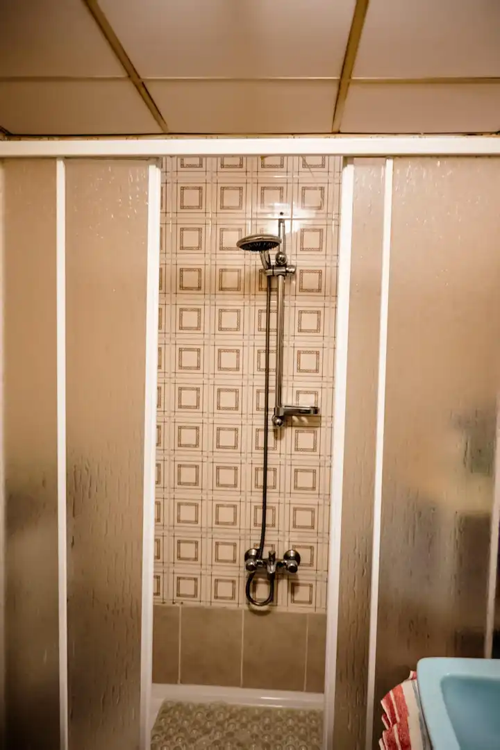 Bathroom of Flat for sale in Granada