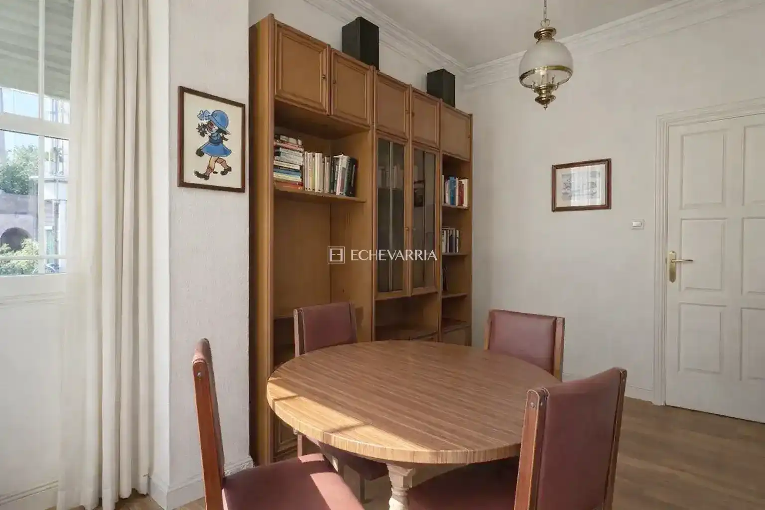 Comedor de Piso en venta en Getxo  con Calefacción, Trastero y Balcón