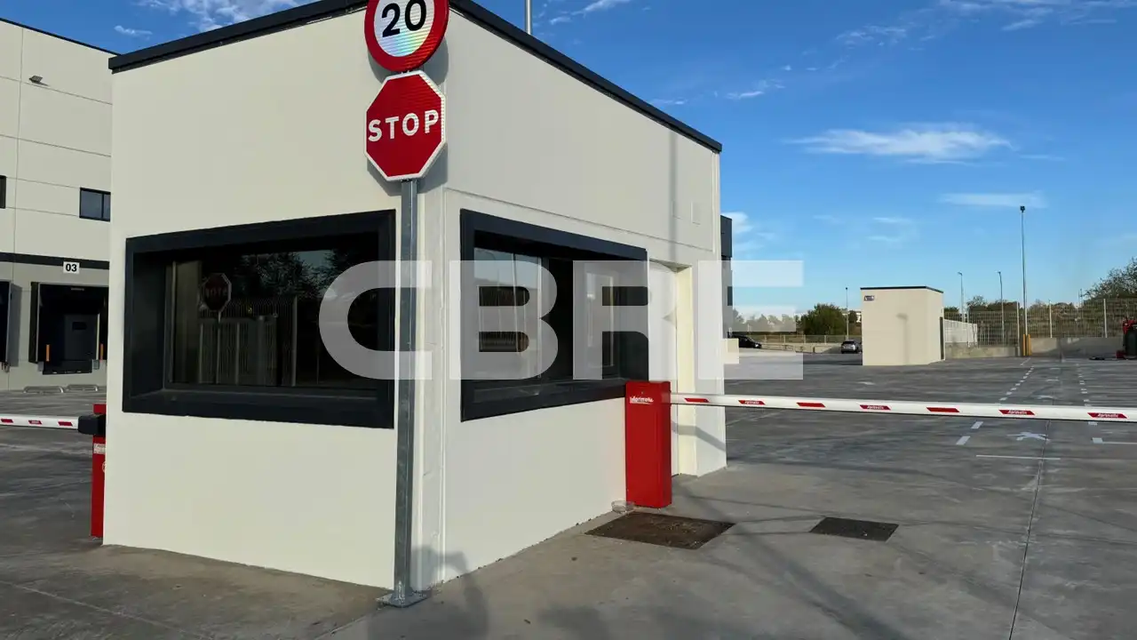 Nau industrial de lloguer a Calle Isla de Guam 60, imagen 15