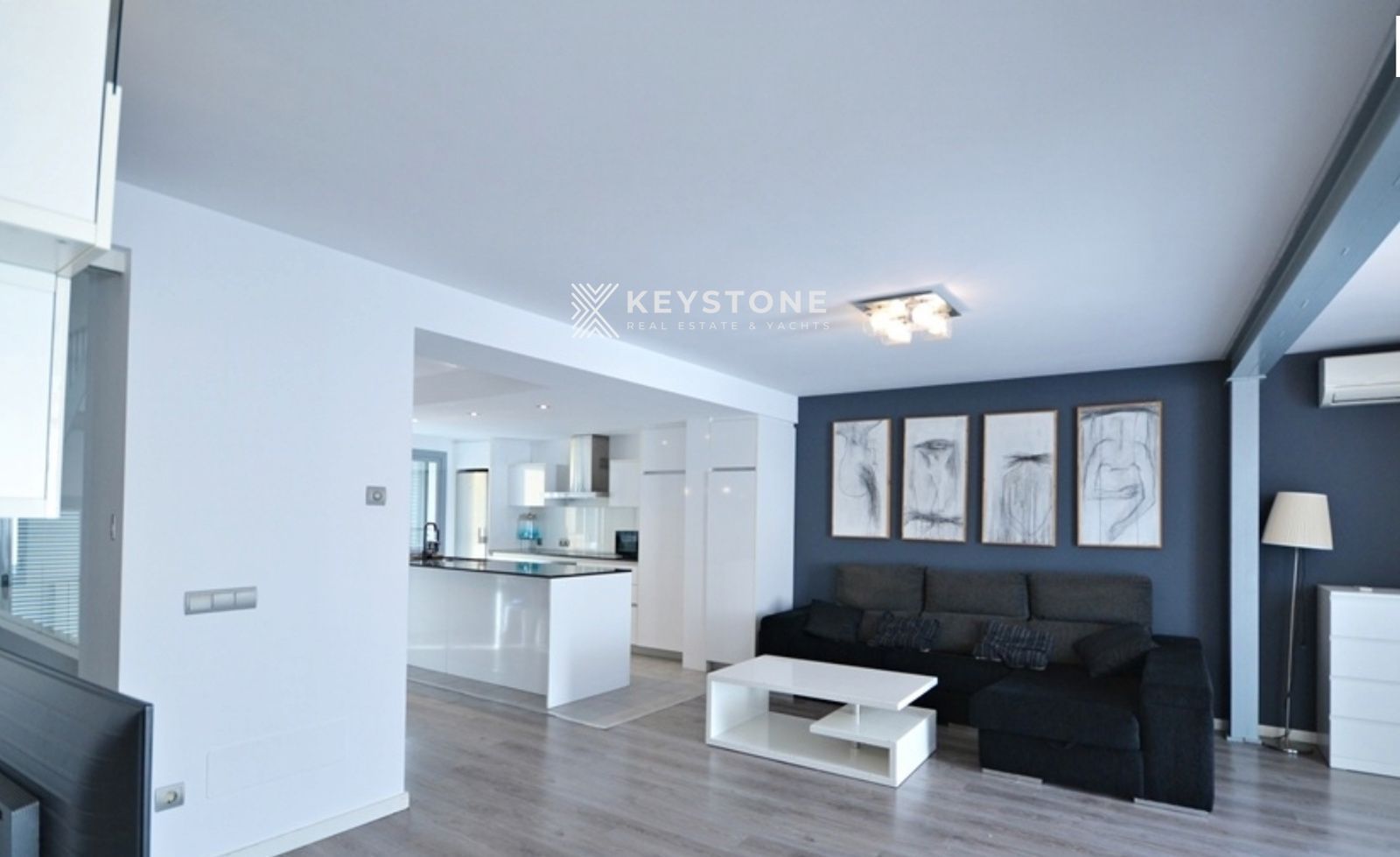 Sala d'estar de Dúplex de lloguer en Pollença amb Aire condicionat i Terrassa