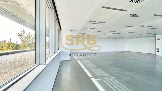 Oficina en Alquiler en Plaça de Xavier Cugat en Volpelleres