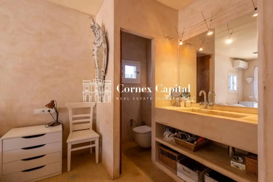 Bathroom of Houses for sale in Formentera  with Air Conditioner, Heating and Private garden