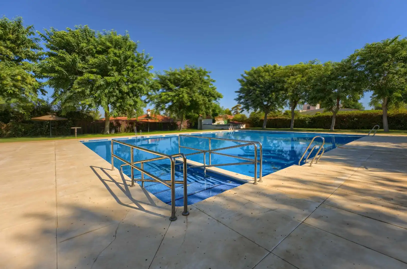 Xalet amb piscina en venda a Carmona, imagen 49