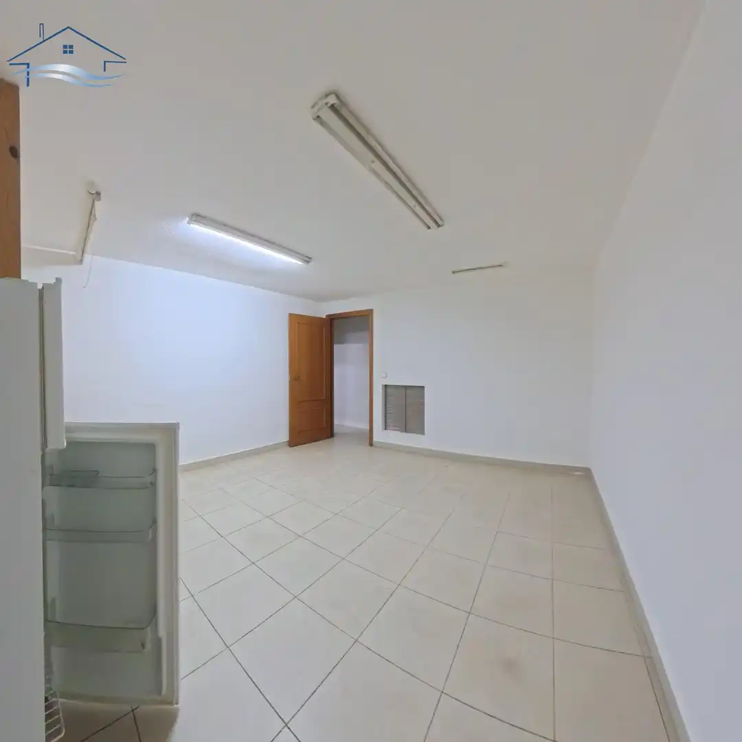 Büro zur Miete in Alicante / Alacant mit Klimaanlage und Heizung