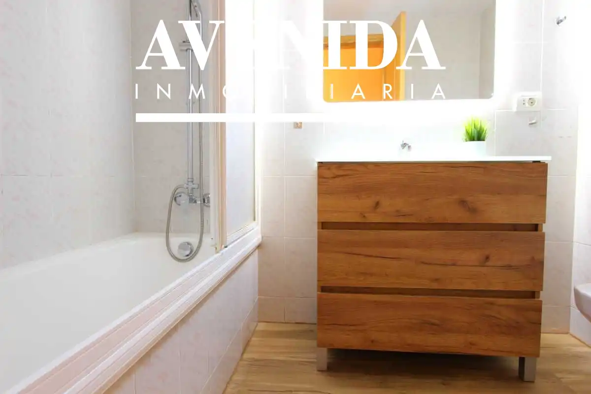 Apartamento con piscina en venta en Gibraltar 13, imagen 39