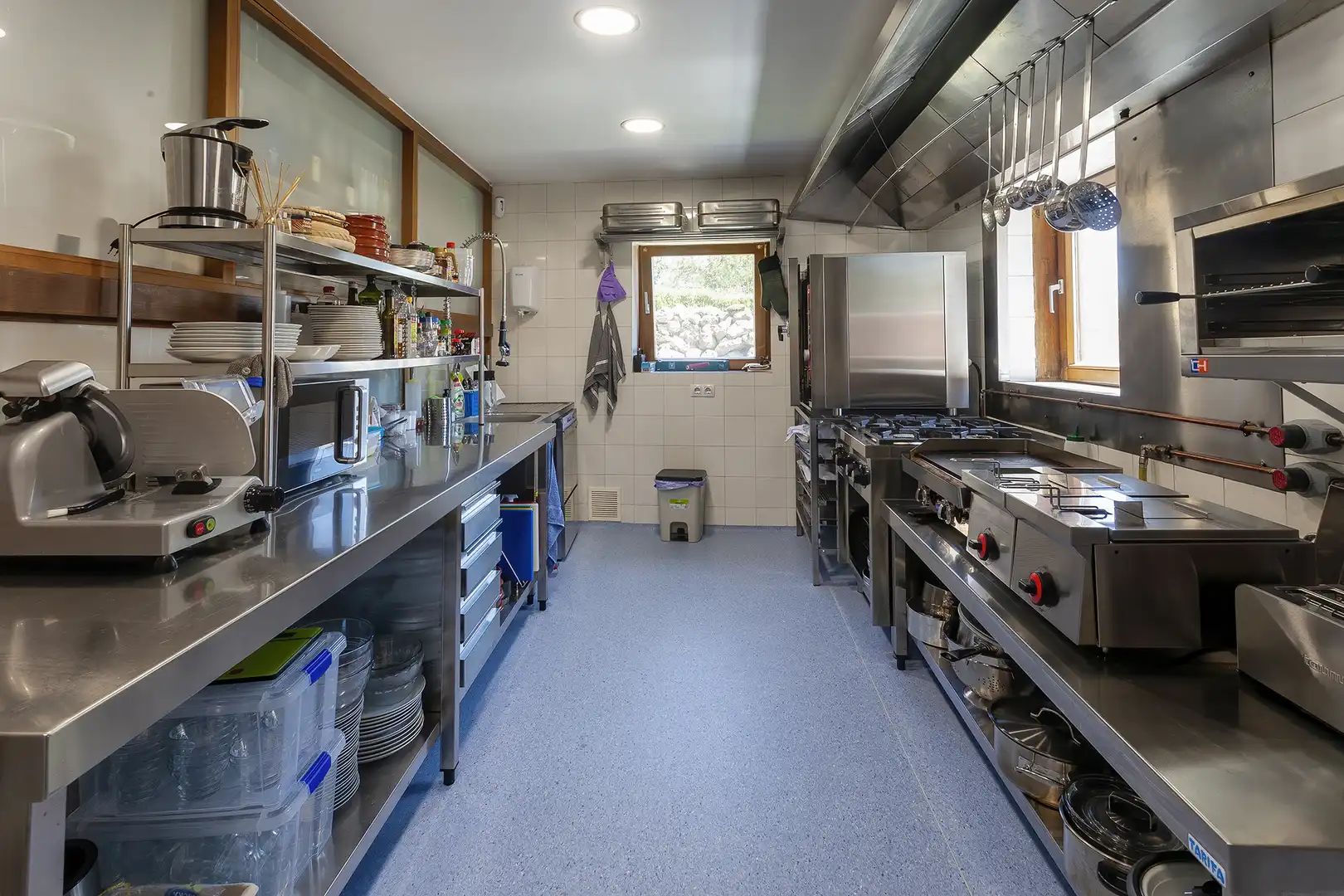 Cocina de Local en venta en Arlanzón con Amueblado
