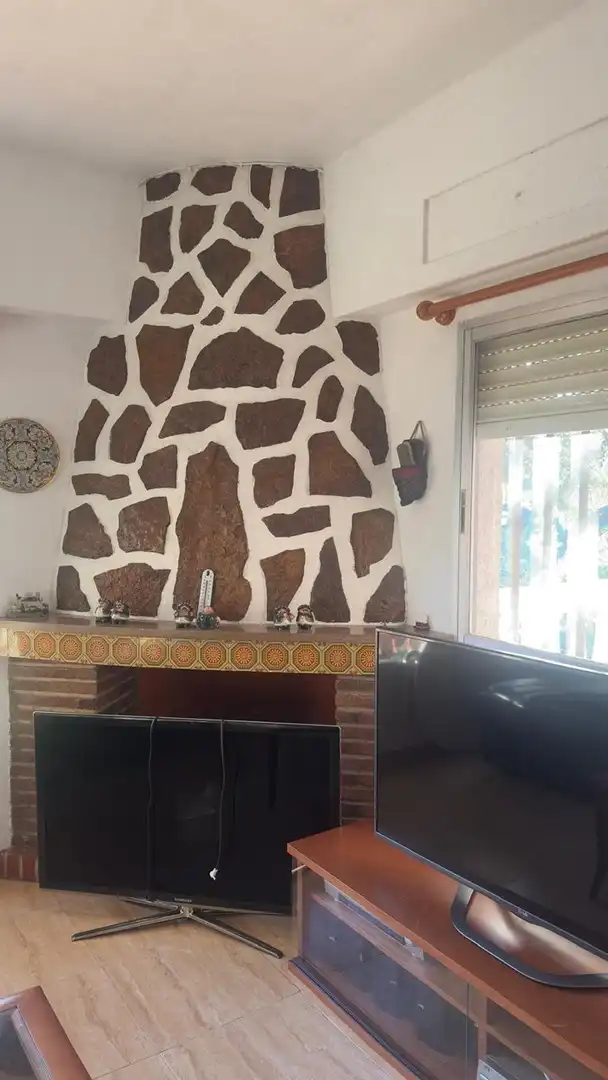 Finca rústica de alquiler en FUENTE DEL ORO, San Miguel - El Paraiso