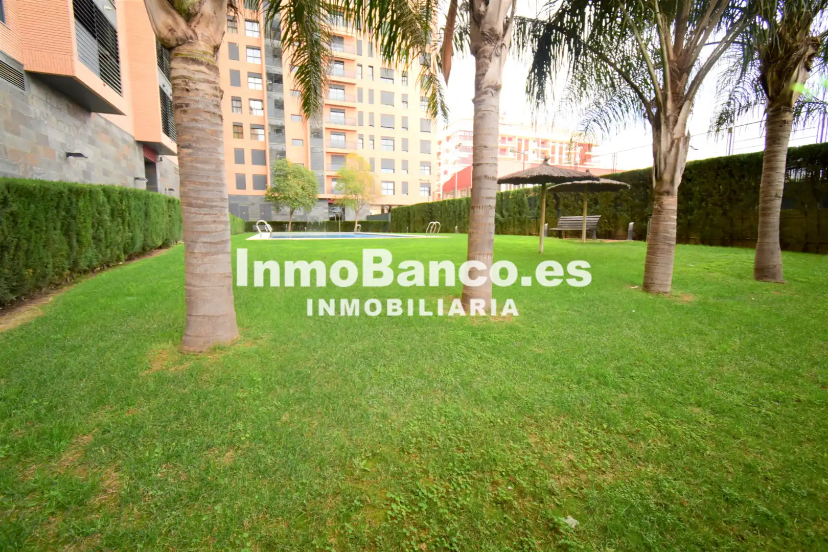 Vista exterior de Piso de alquiler en Valencia con Aire acondicionado, Calefacción y Terraza