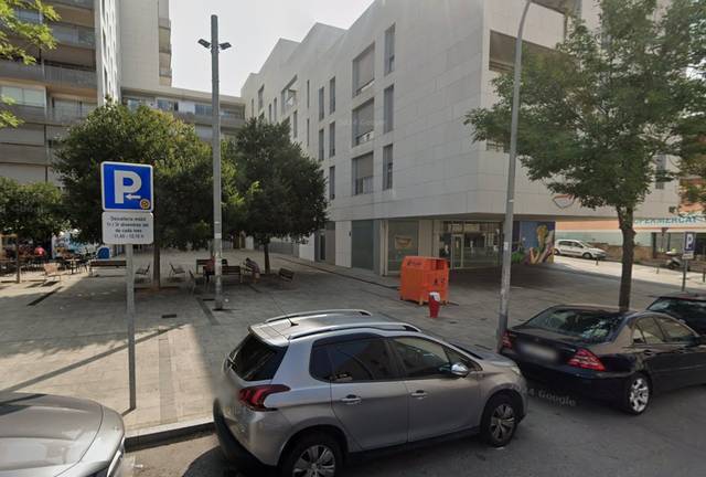 Local comercial en Venta en C/ del Celler en Cementiri Vell