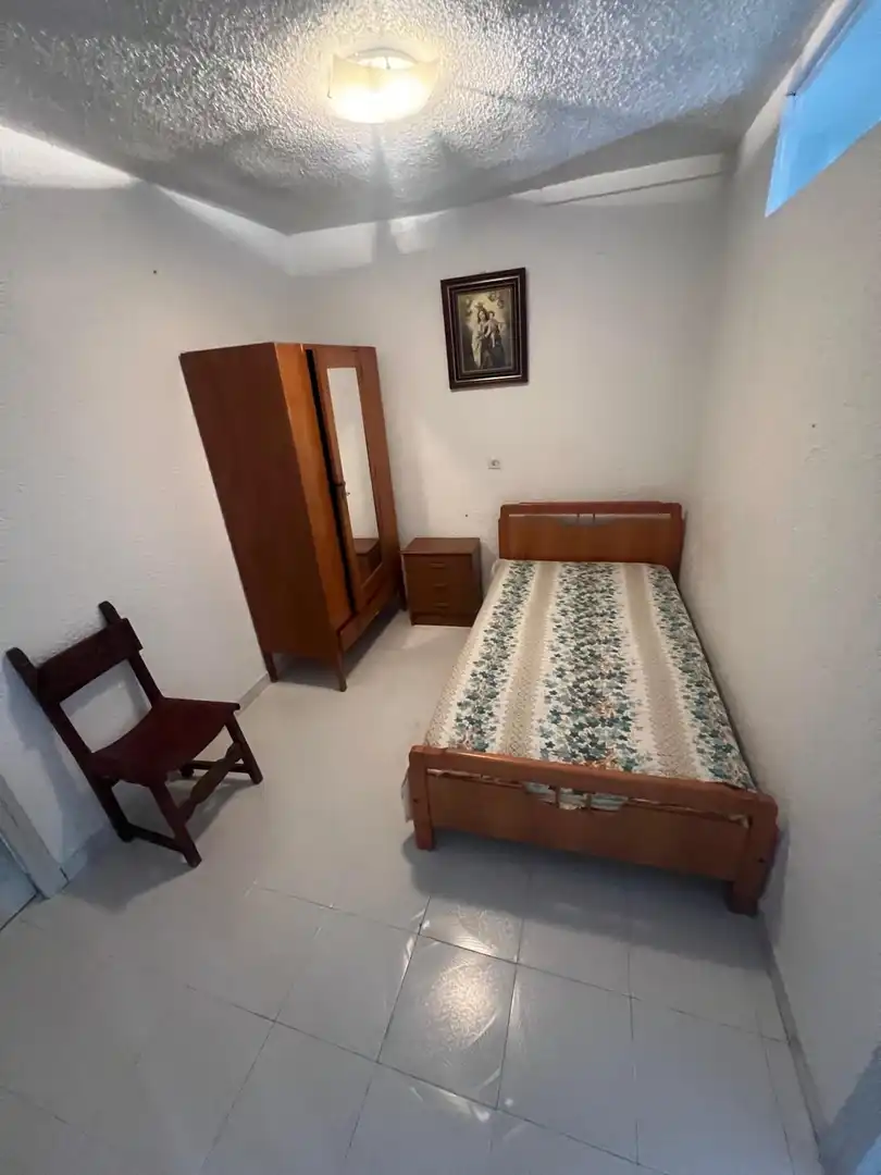 Habitación de Apartamento en venta en Benidorm con Terraza y Amueblado