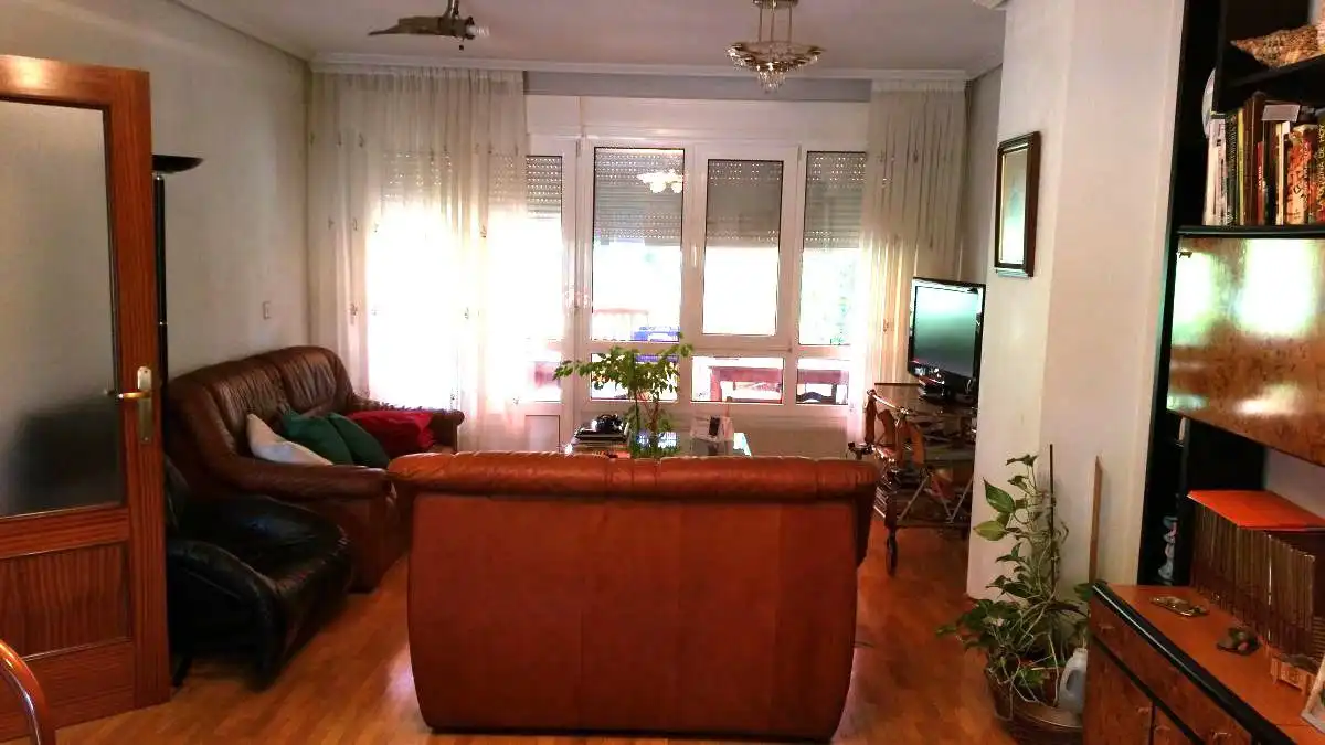 Living room of Houses for sale in Miranda de Ebro  with Heating, Terrace and Storage room