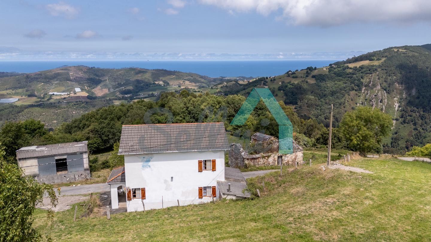 Casa o xalet en venda a La Cadorna, Valdés - Luarca