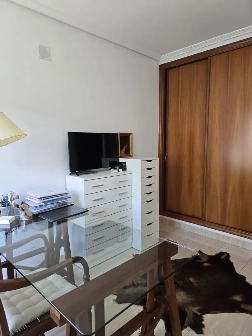 Bedroom of Flat for sale in Córdoba  with Air Conditioner, Terrace and Storage room
