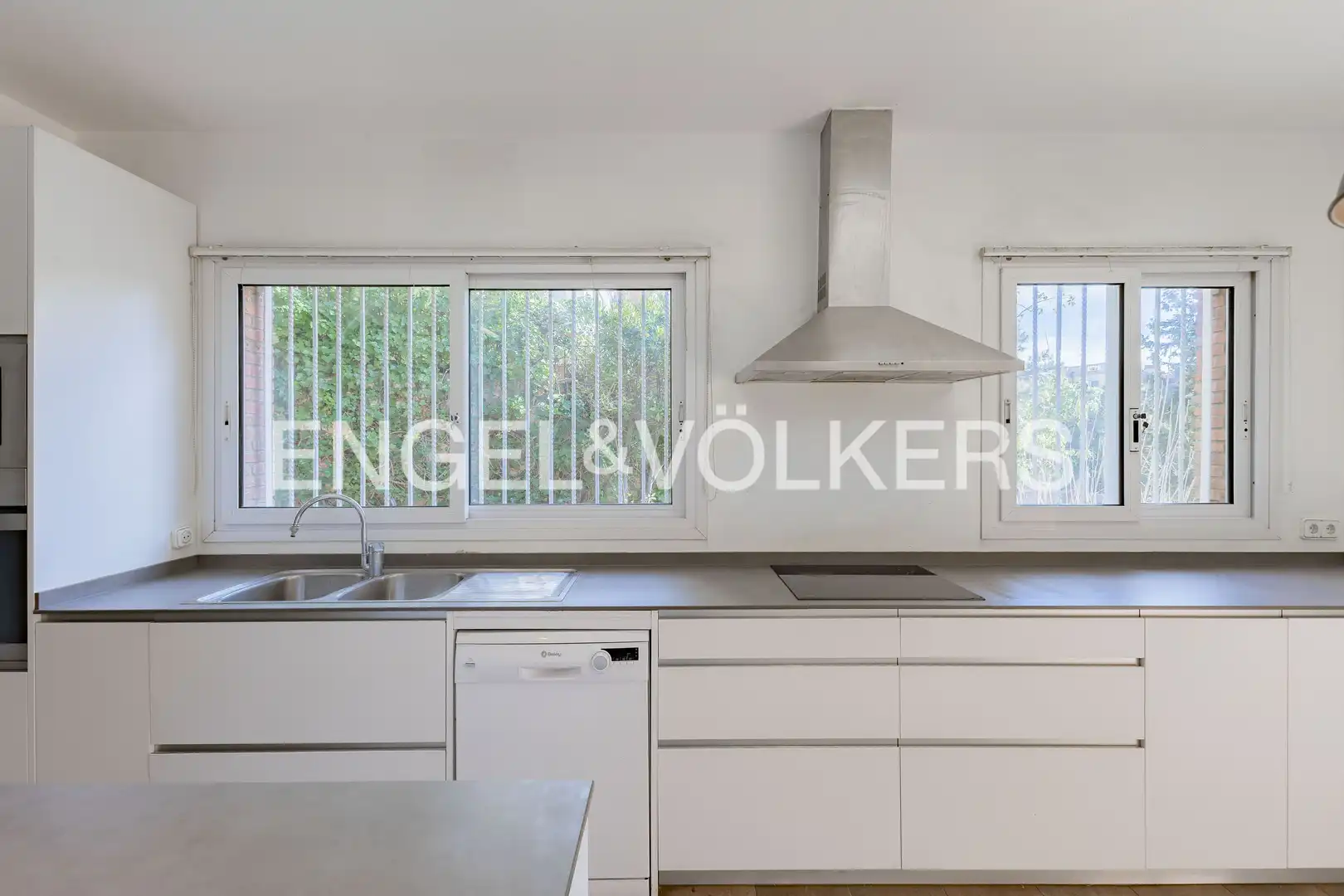 Cocina de Casa o chalet de alquiler en Barcelona con Aire acondicionado, Calefacción y Jardín privado