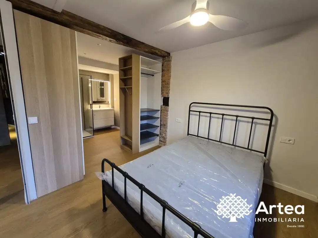Bedroom of Flat for sale in Bilbao   with Heating and Balcony