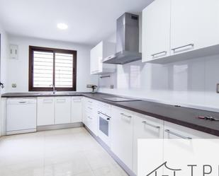 Kitchen of Single-family semi-detached for sale in  Almería Capital  with Air Conditioner and Terrace