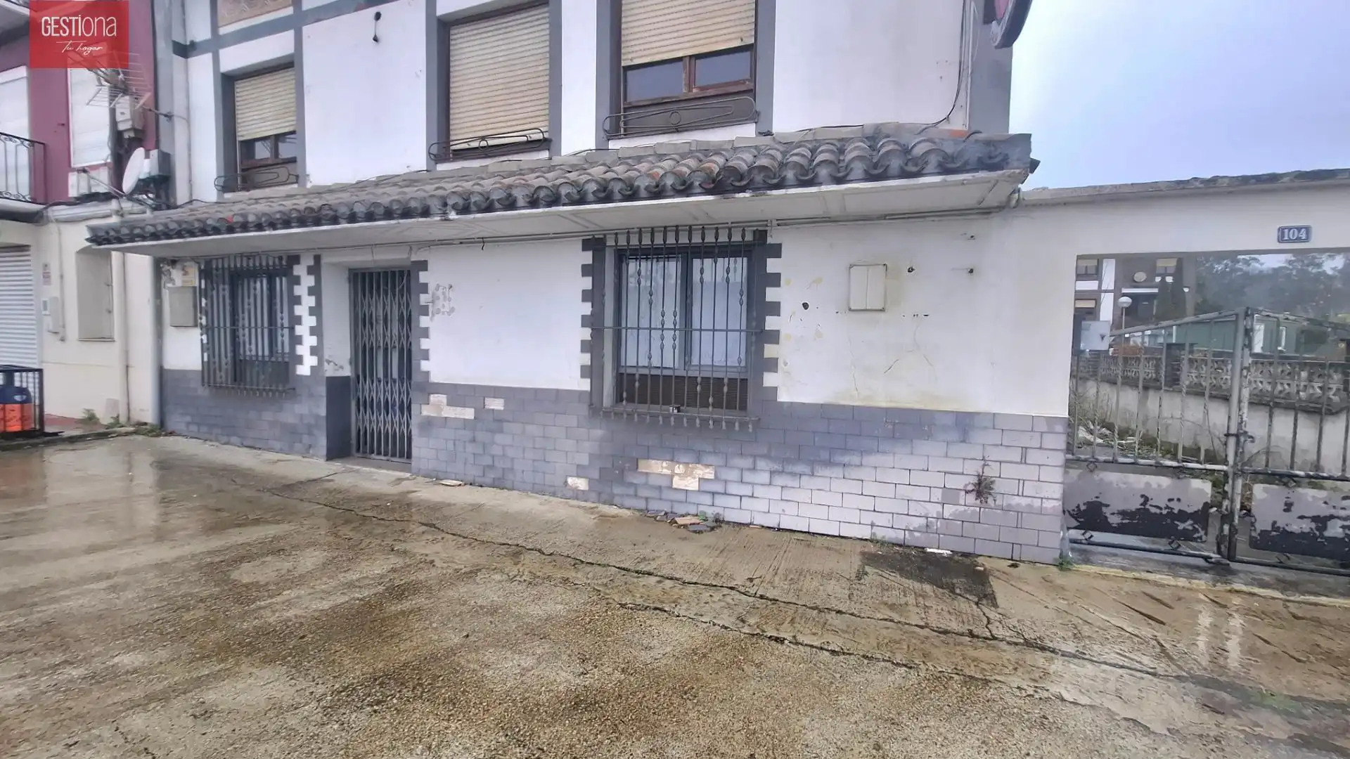 Vista exterior de Casa o chalet en venta en El Astillero   con Terraza