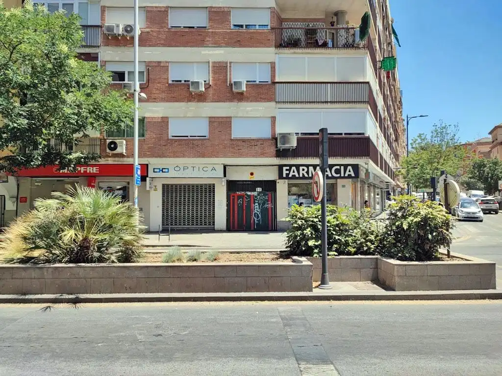 Vista exterior de Garaje en venta en Granada