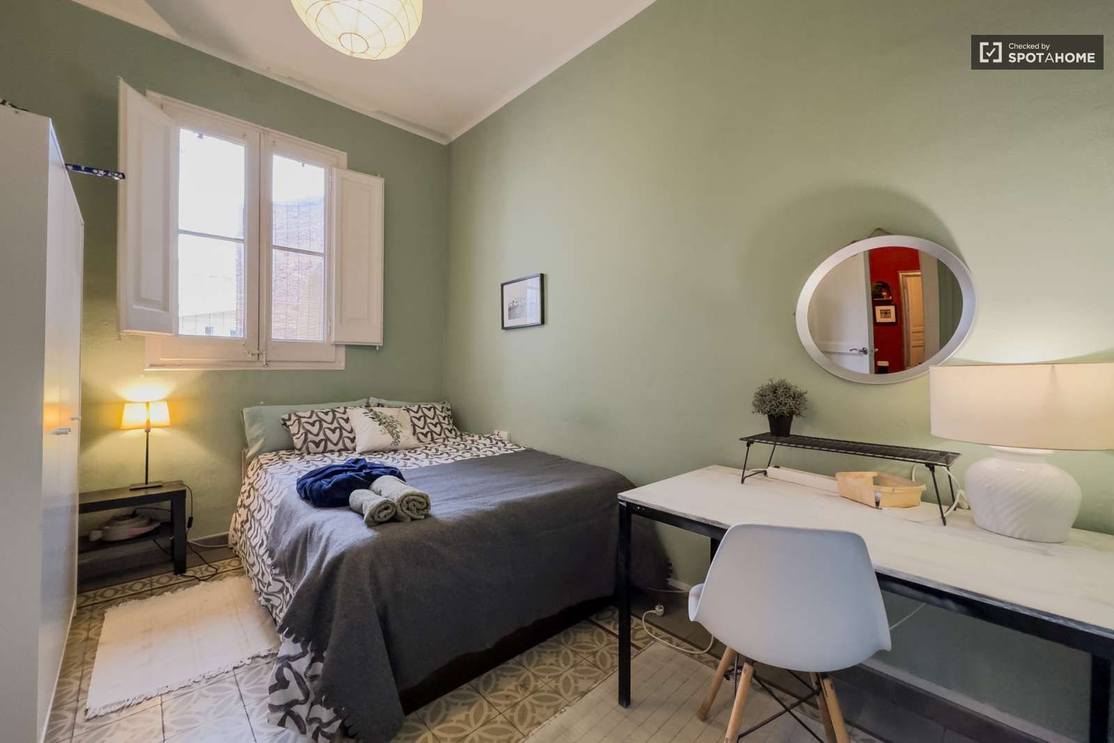 Flat to share in Fort Pienc
