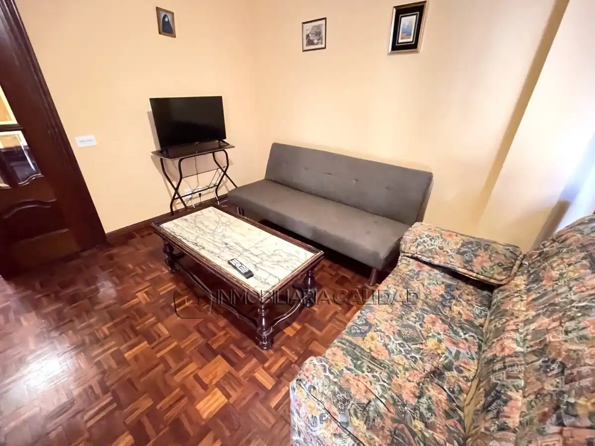 Living room of Flat for rent in Burgos  with Heating and Furnished