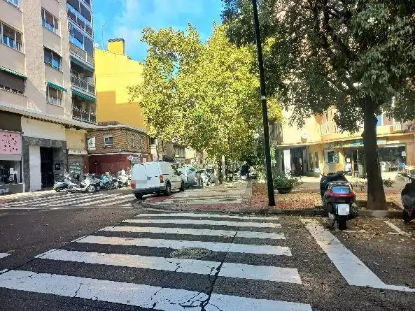 Außenansicht von Geschaftsraum zum Verkauf in Zaragoza