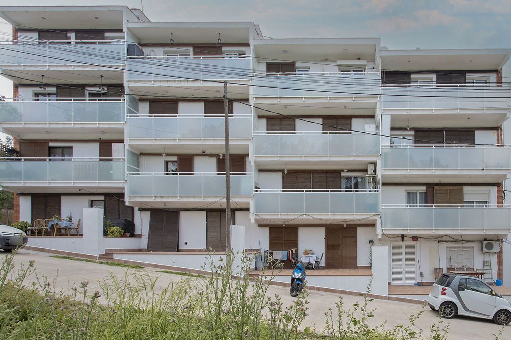 Exterior view of Flat for sale in Sant Pere de Ribes