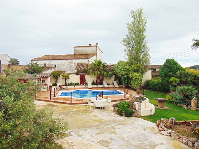 Casa-chalet en Venta en Vilobí del Penedès