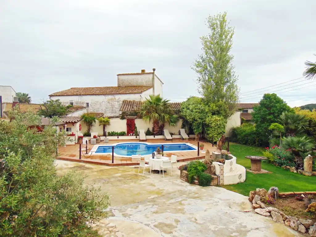 Villa con terrazza in vendita a Vilobí del Penedès