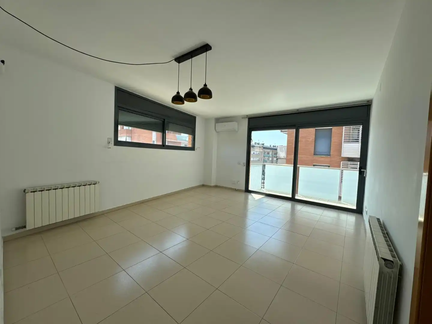 Piso en venta en Sant Joan Despí con Aire acondicionado, Calefacción y Horno