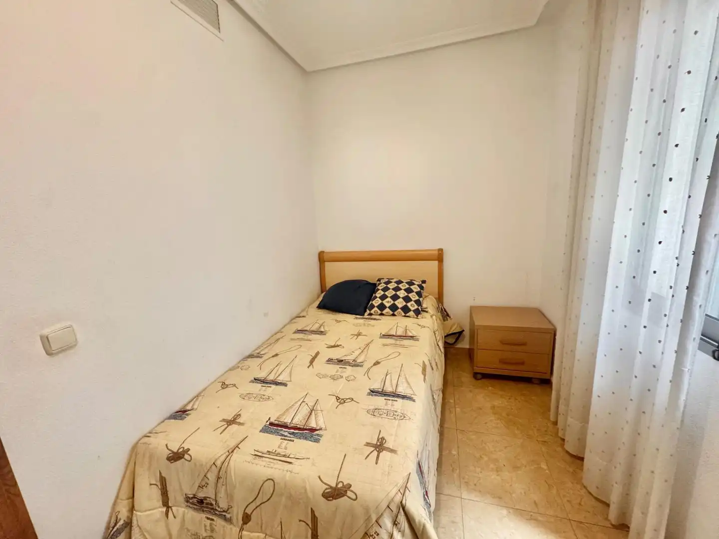 Dormitori de Pis en venda en Orihuela amb Aire condicionat, Calefacció i Moblat
