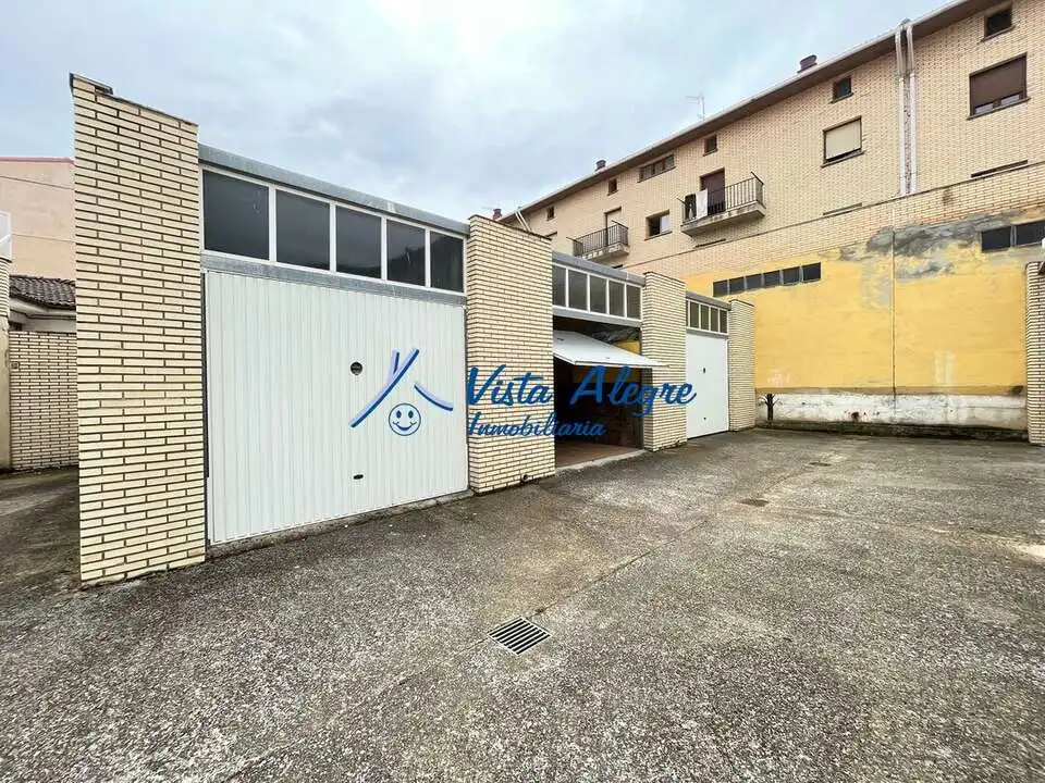 Vista exterior de Pis en venda en Castañares de Rioja amb Calefacció, Terrassa i Traster