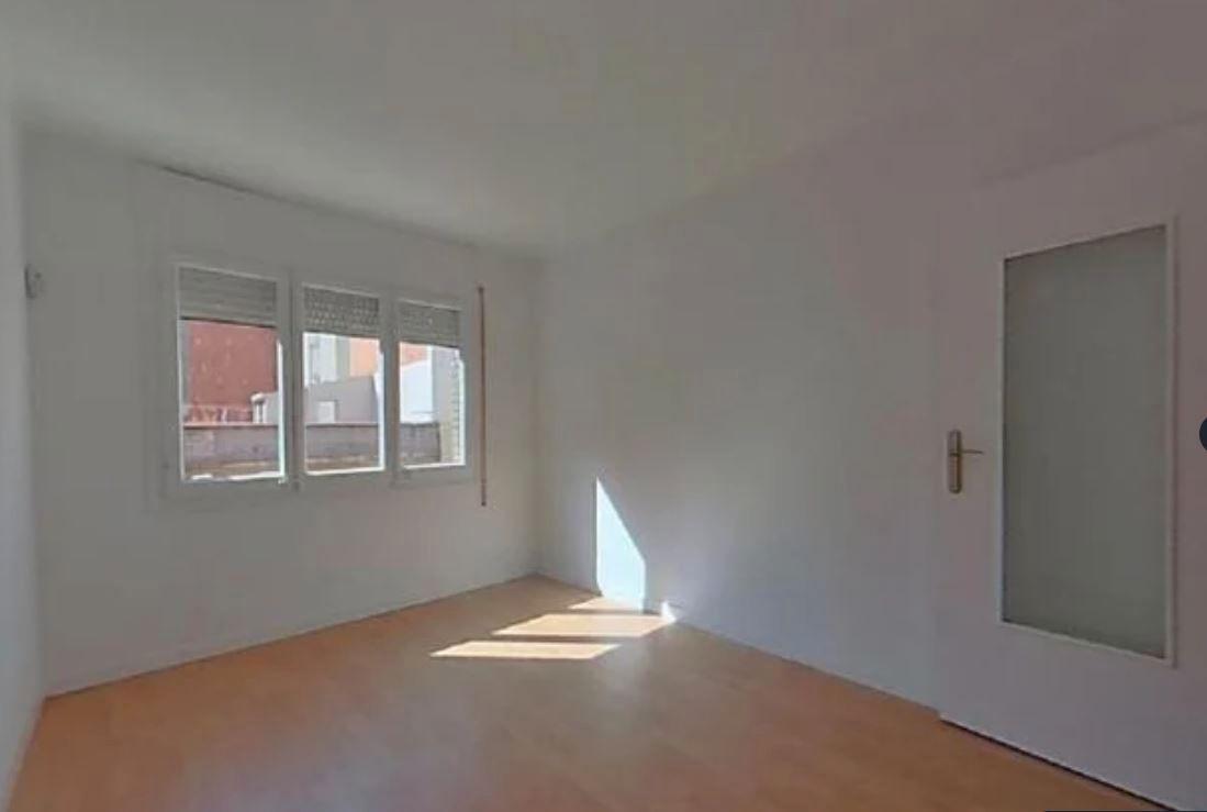 Bedroom of Flat for sale in L'Hospitalet de Llobregat