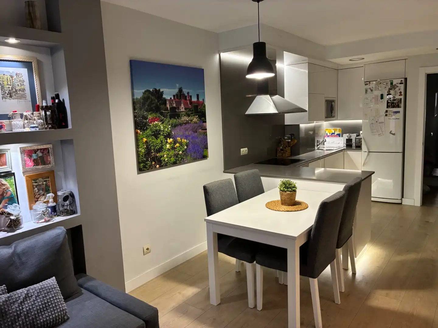 Dining room of Flat for sale in Instituts - Universitat