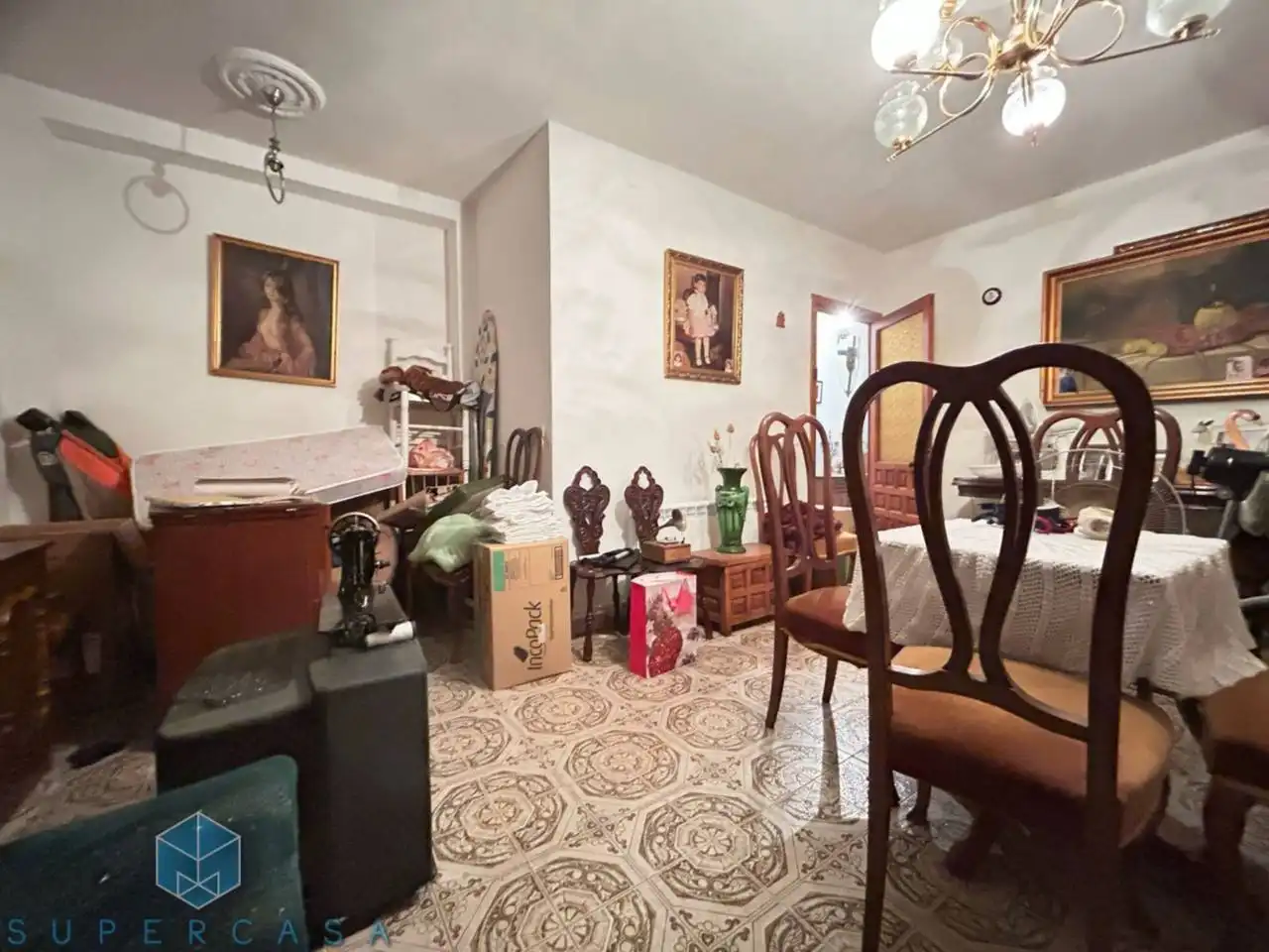 Dormitori de Casa o xalet en venda en Bargas amb Calefacció, Jardí privat i Terrassa