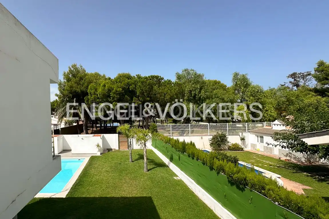 Terraza de Casa o chalet de alquiler en Sagunto / Sagunt con Aire acondicionado, Calefacción y Jardín privado