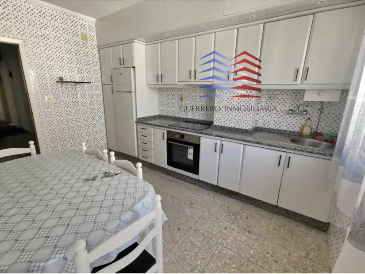 Kitchen of Flat for rent in Ourense Capital   with Heating, Furnished and Balcony