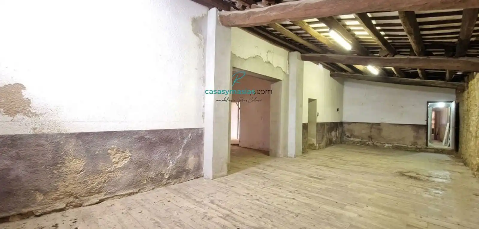 Country homes for sale in Avinyonet del Penedès  with Balcony