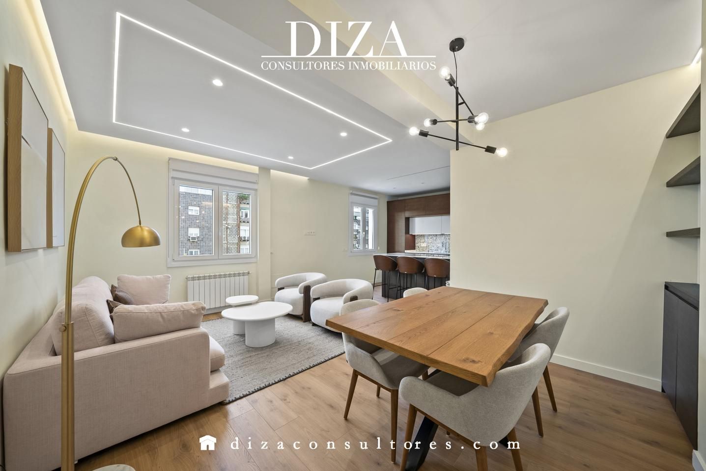 Vista exterior de Pis en venda en  Madrid Capital amb Aire condicionat, Calefacció i Piscina