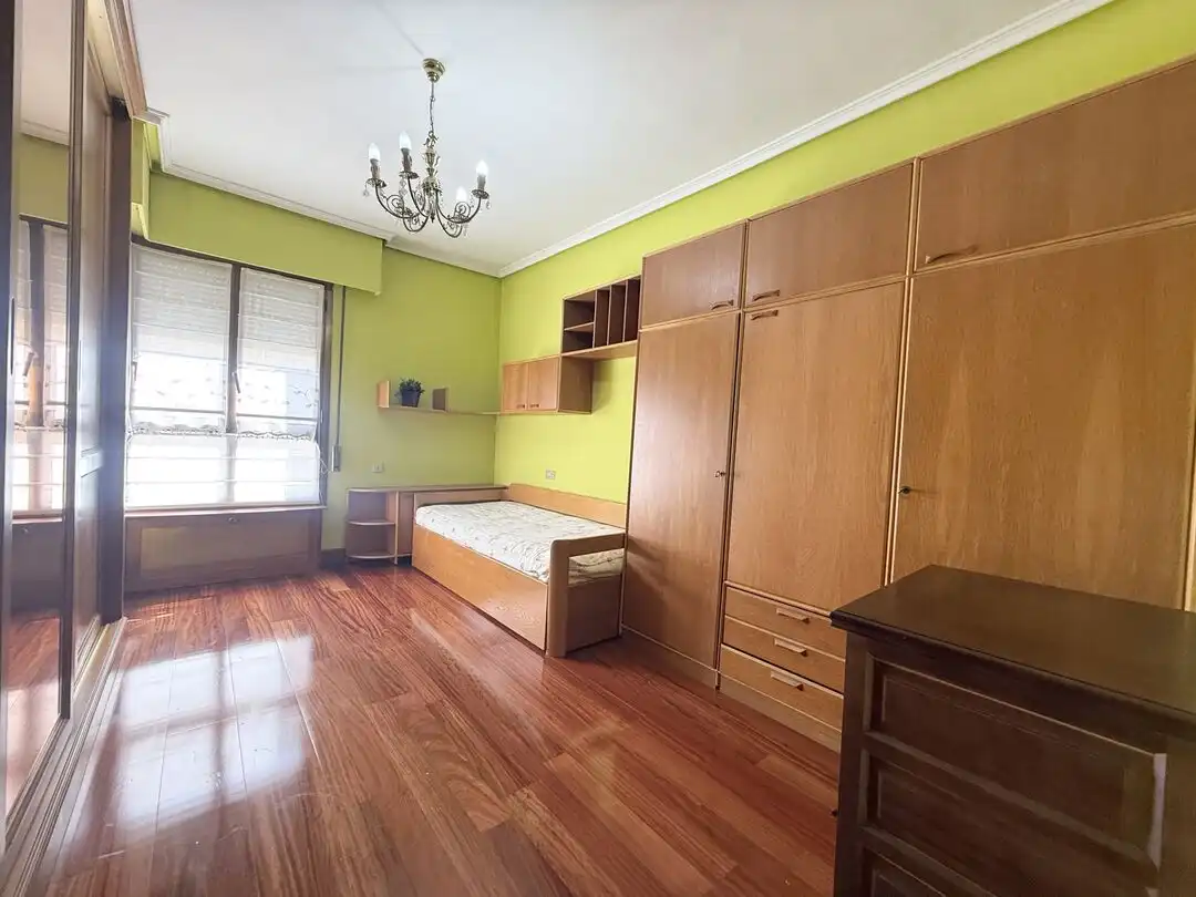 Habitación de Piso en venta en Elgoibar con Calefacción, Amueblado y Balcón