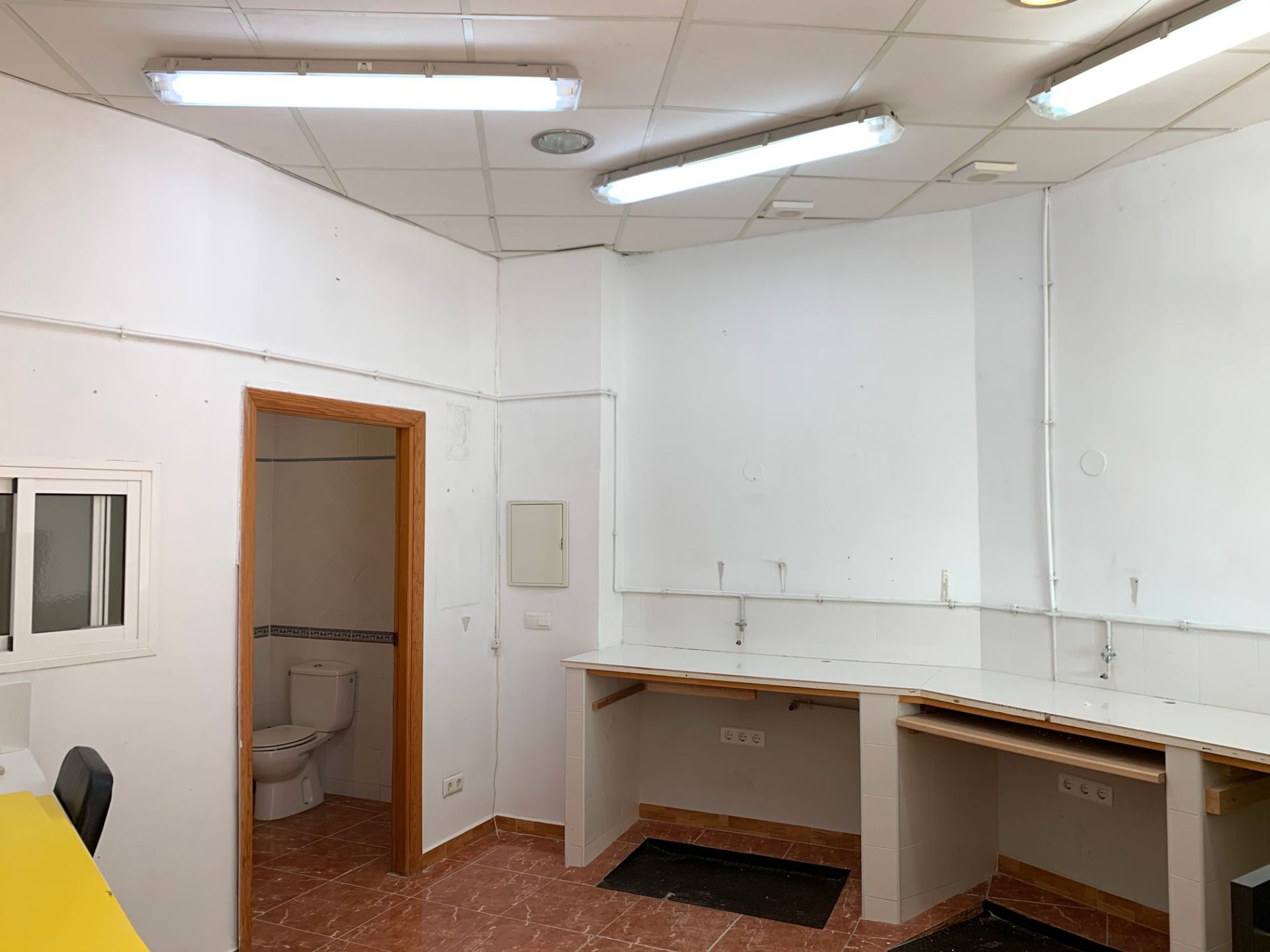 Premises for sale in Torrox  with Air Conditioner